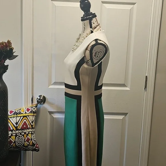 Calvin Klein Green, Cream and Black Slimming Pencil Dress, Size 4. - Picture 6 of 11